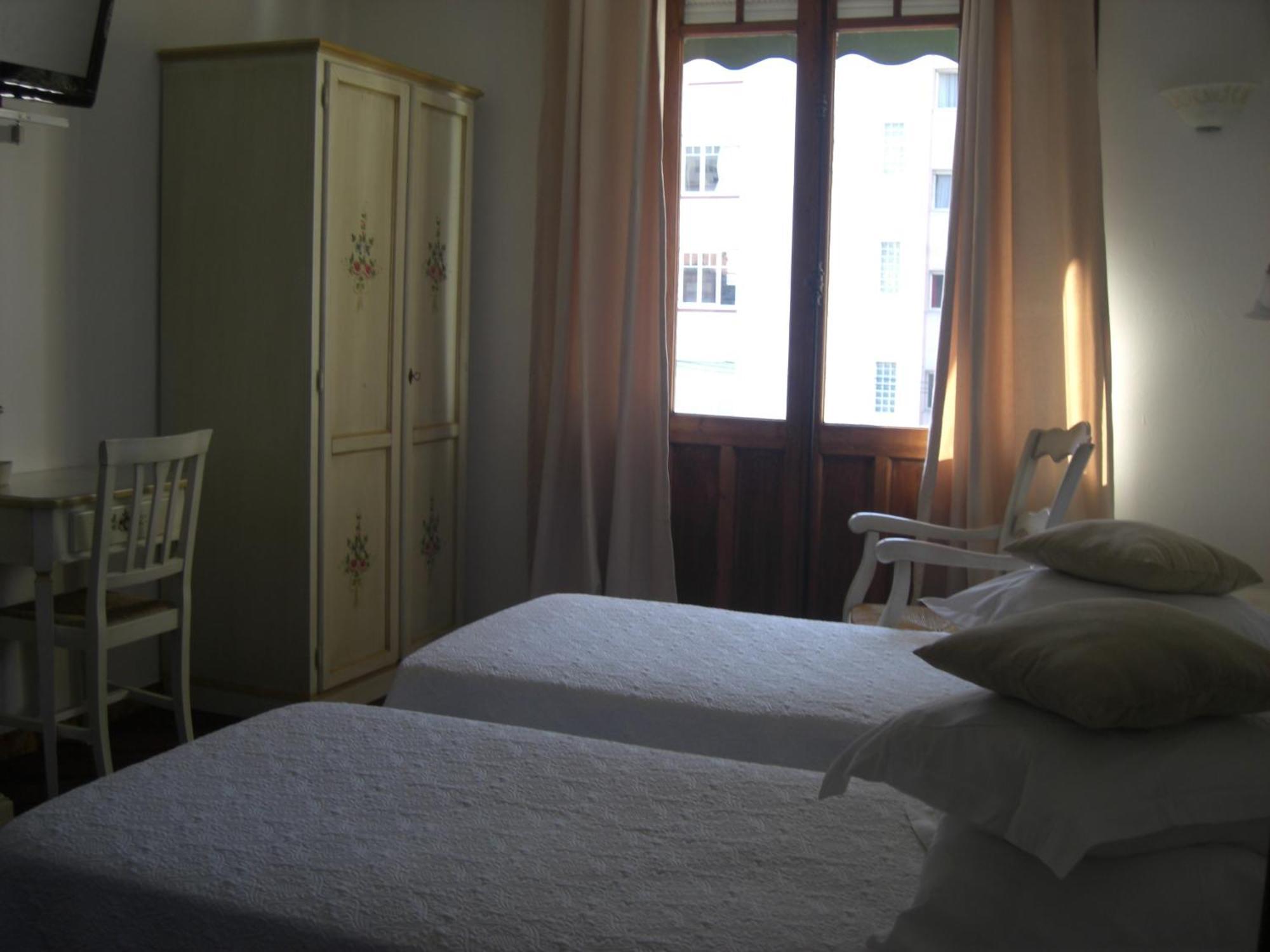 La Marjolaine Hotel Juan-les-Pins Bagian luar foto