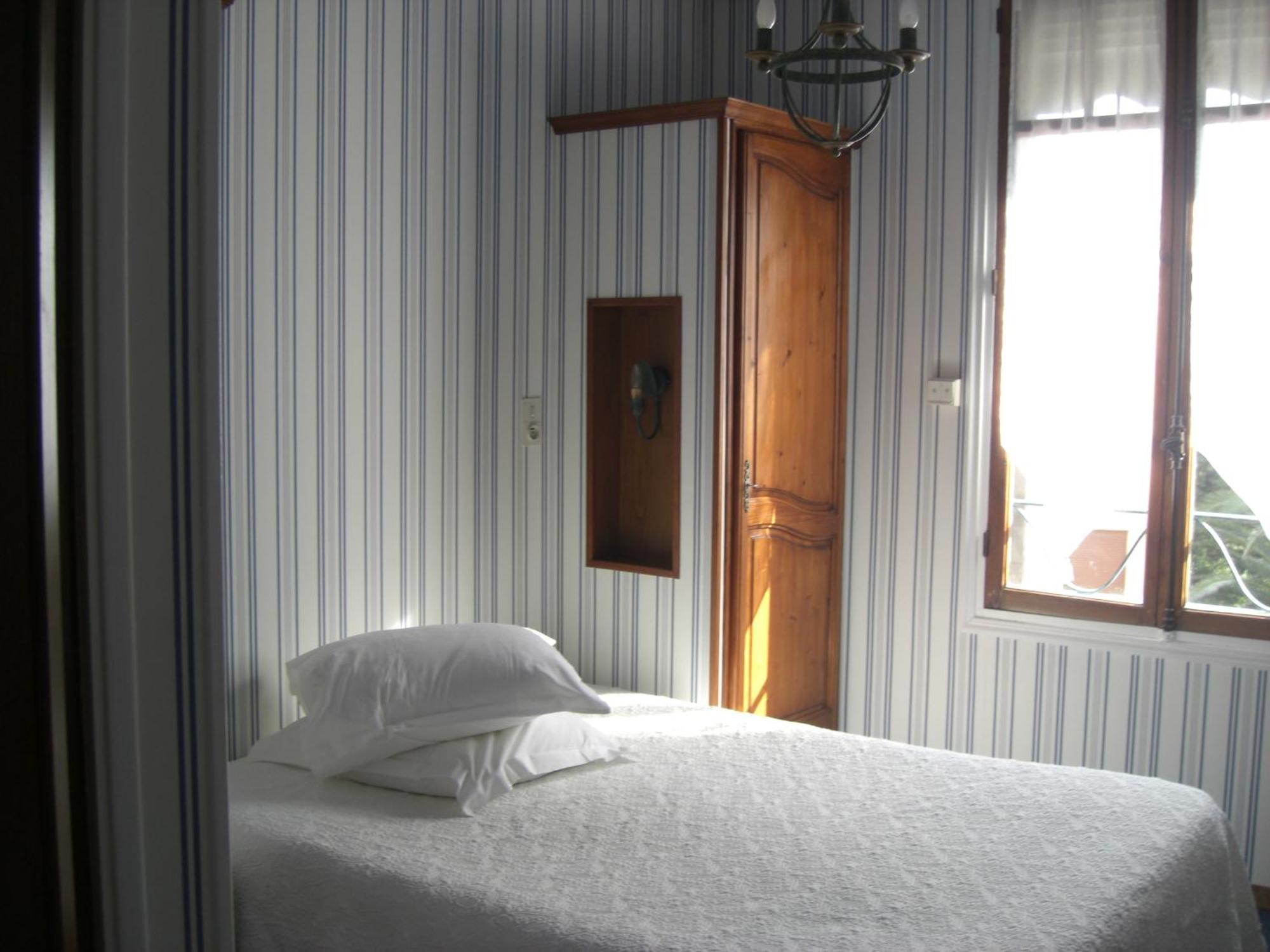 La Marjolaine Hotel Juan-les-Pins Bagian luar foto